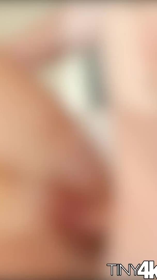 Tiny 4K : Pussy Fuck and Teen Big Dick clips film