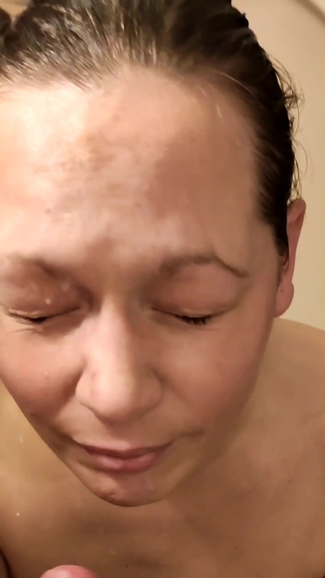 Clips gratis hardcore Facial Cum and Brunette POV