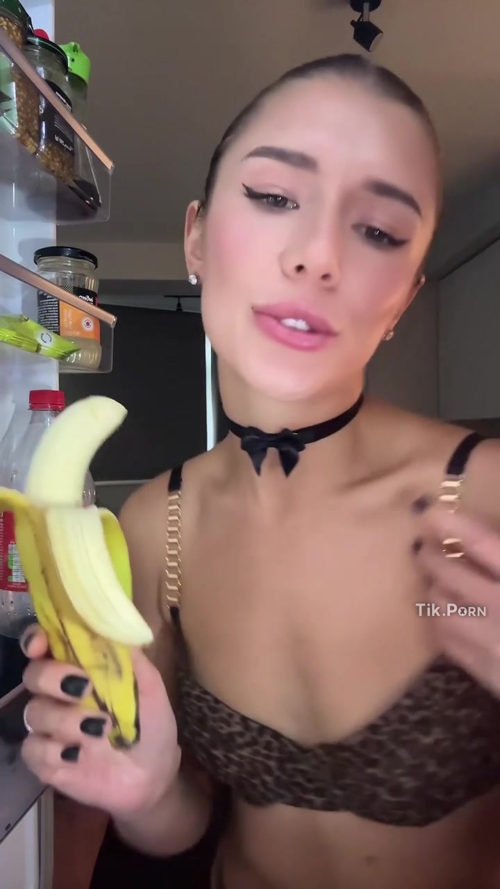 My favorite game is teasing you slowly 💖✨ #Small Tits #Brunette #Solo #Sexy Lingerie #Food Porn