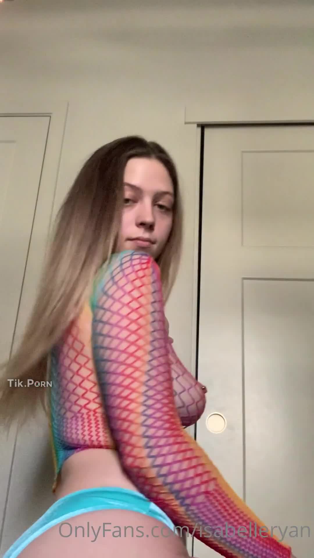 Isabelle Ryan Teasing and Small Tits Blonde tube | Tik.Porn (1)