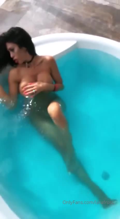 Lara Frost  Teasing and Big Boobs video hot porno | Tik.Porn (1)