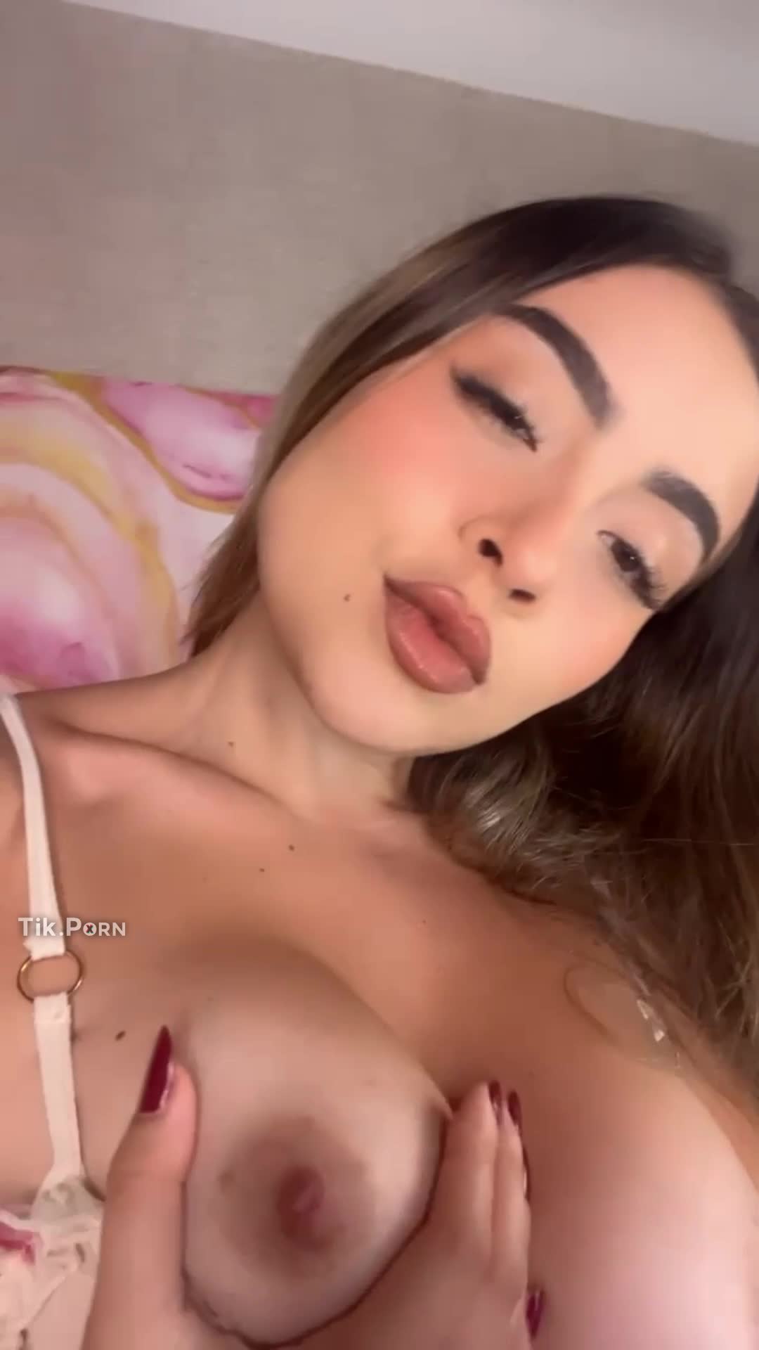 They’re not just boobs… they’re emotional support udders 😌🍼 #Big Boobs #Teen #Latina #babe #Blonde #Sexy #Amateur